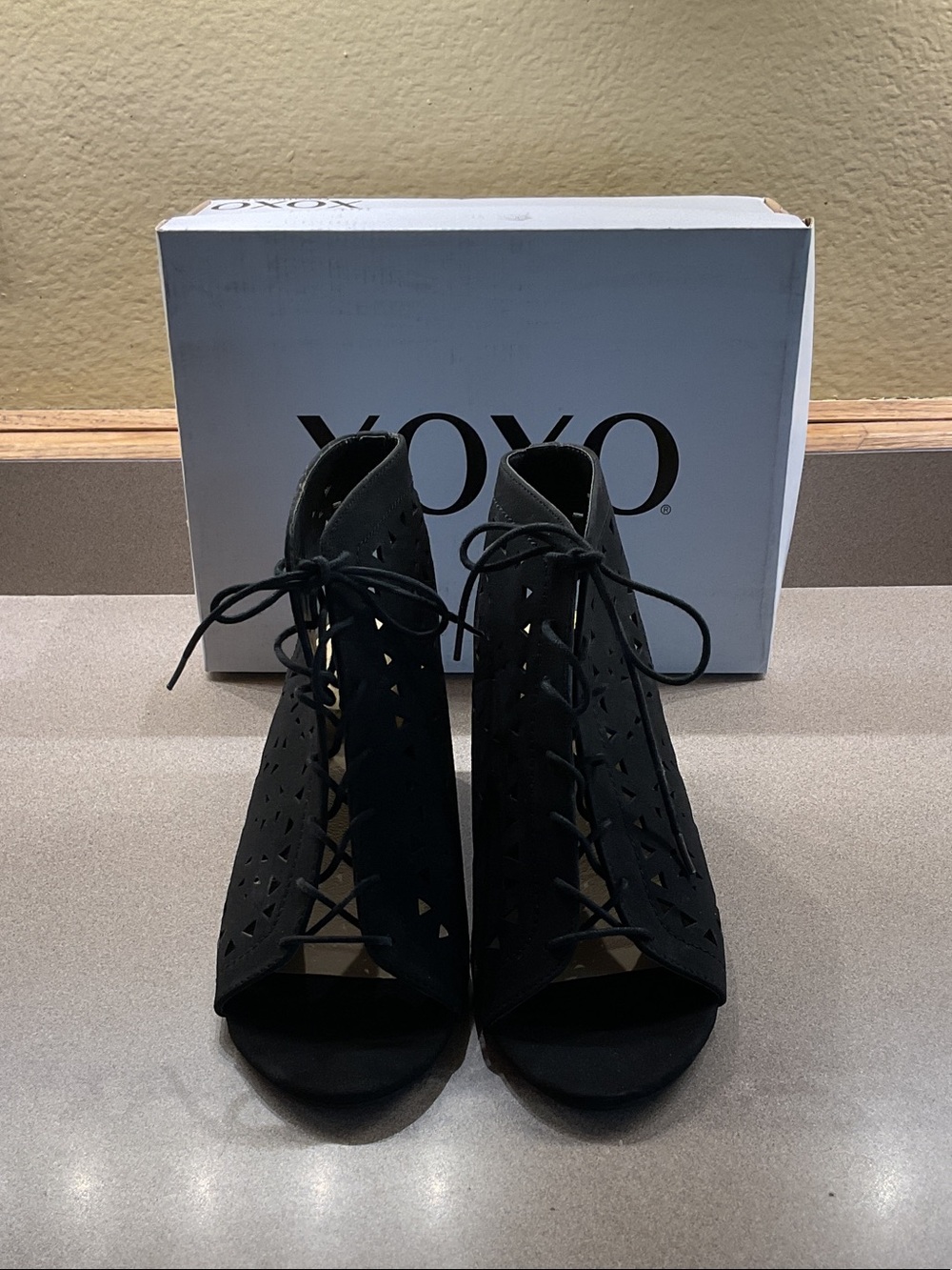 XOXO Peep toe wedge